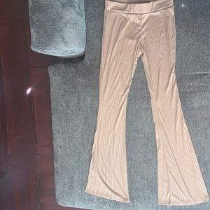 Women’s flare leggings size large